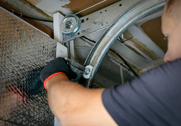Affordable Garage Door solutions in Huntington Woods, MI